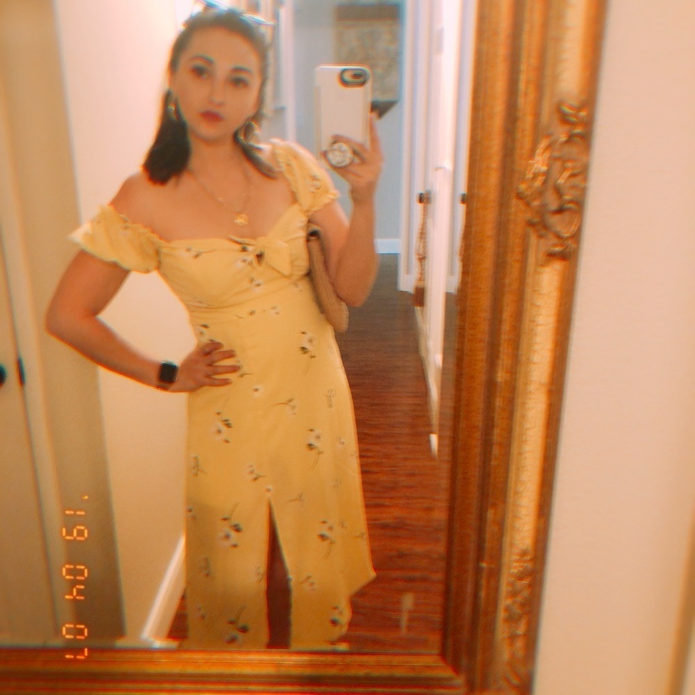 Yellow Floral Off-Shoulder Dress - Picture 2 of 6
